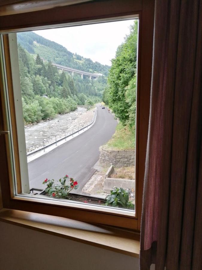 Large Family Holiday Home Siren Stays Leoben  エクステリア 写真