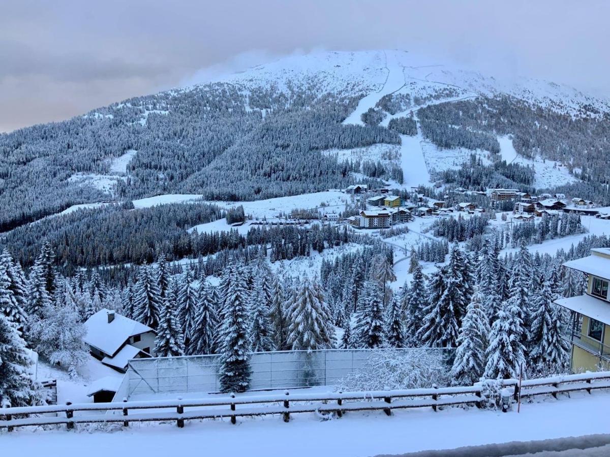 Large Family Holiday Home Siren Stays Leoben  エクステリア 写真