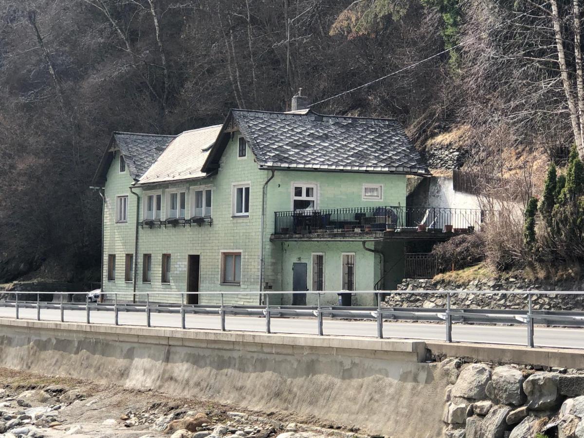 Large Family Holiday Home Siren Stays Leoben  エクステリア 写真