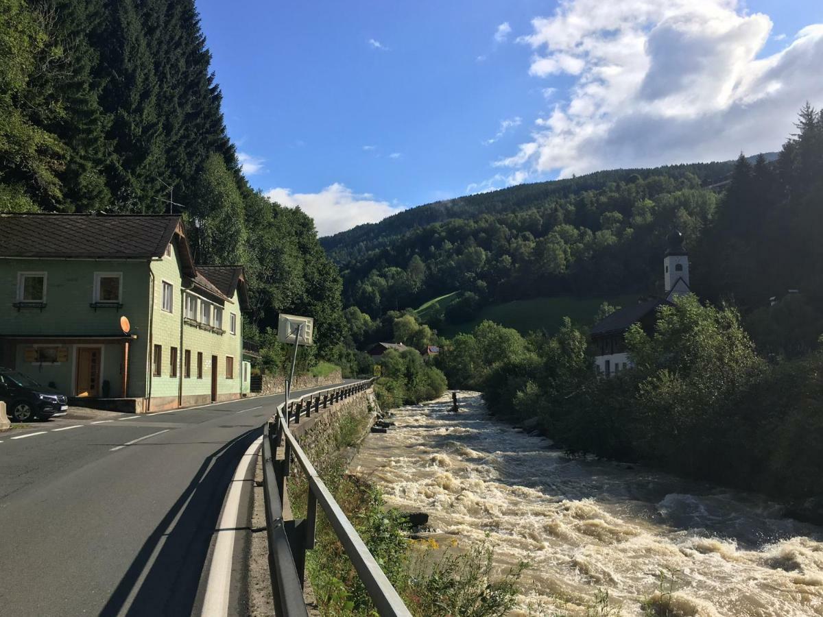 Large Family Holiday Home Siren Stays Leoben  エクステリア 写真