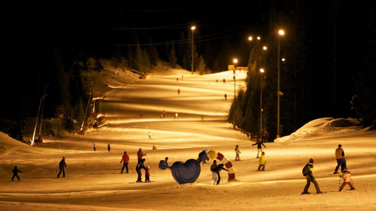 Large Family Holiday Home Siren Stays Leoben  エクステリア 写真