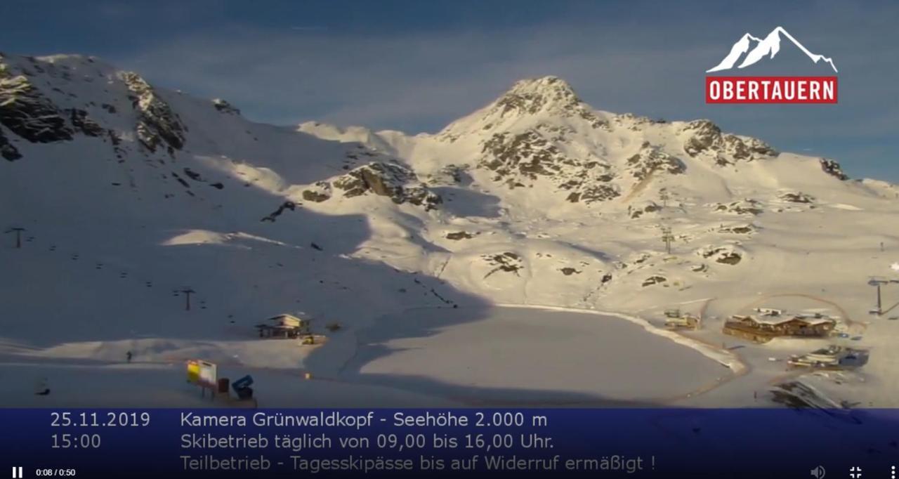 Large Family Holiday Home Siren Stays Leoben  エクステリア 写真